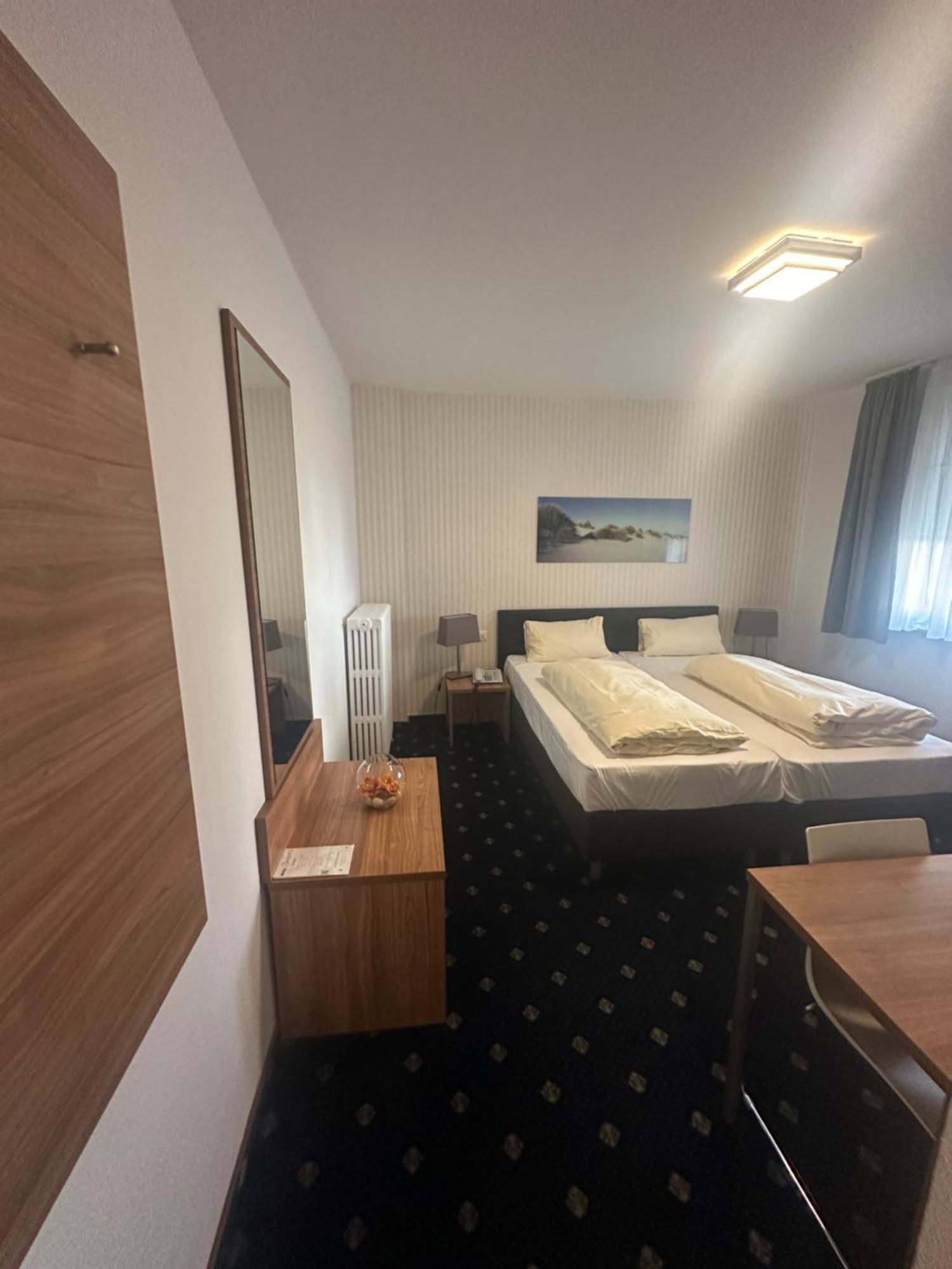 Hotel Benger Krefeld Ngoại thất bức ảnh