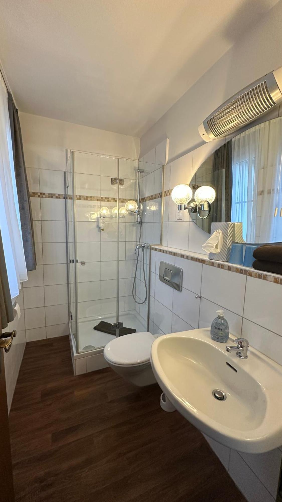 Hotel Benger Krefeld Ngoại thất bức ảnh